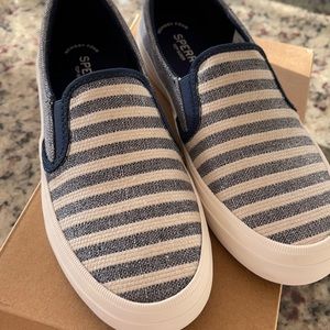 Sperry Crest Twin Striped Women’s Shoe